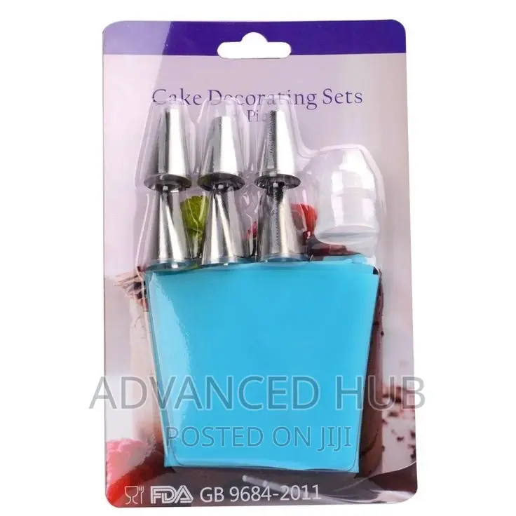 Cake Decorating Set