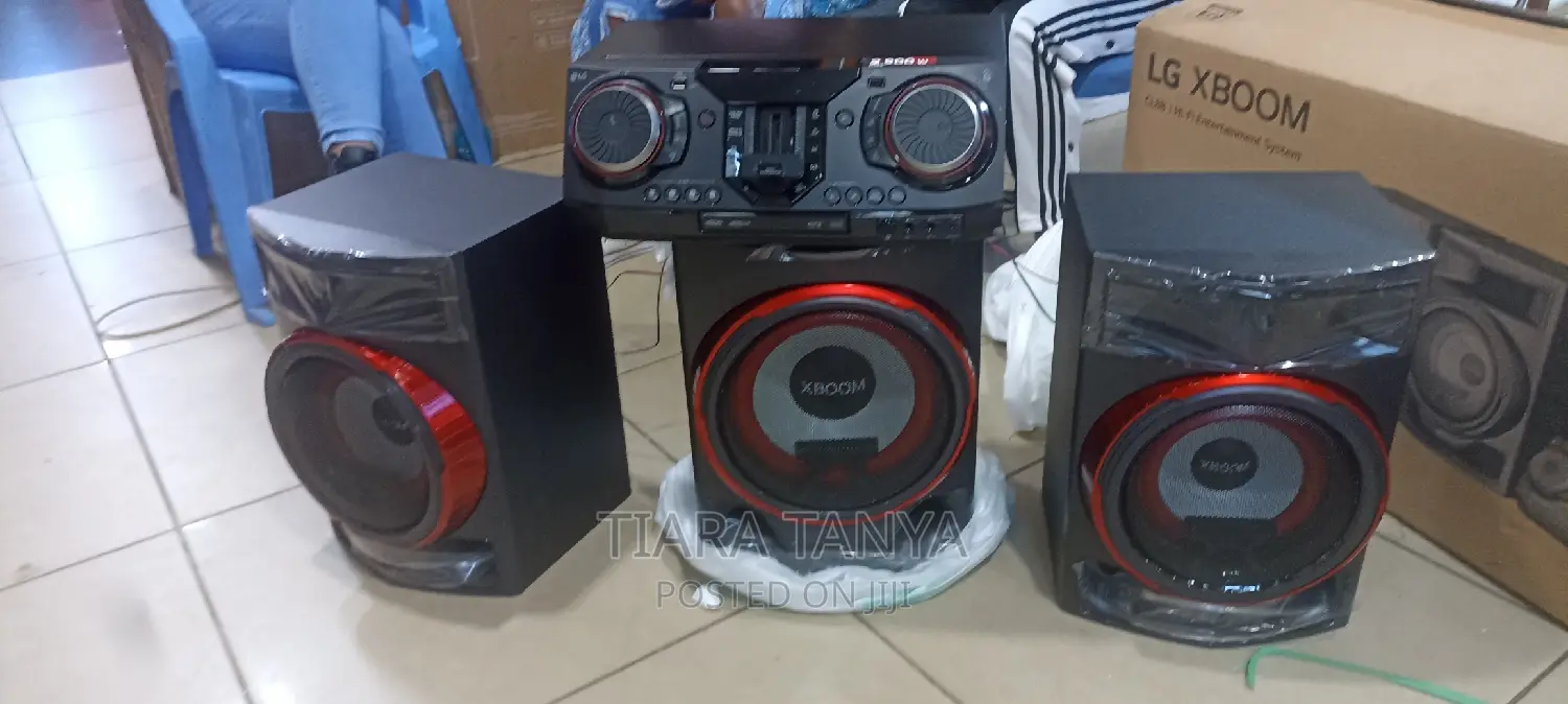 Lg Cl88 Xboom 2900 Watts Hi-Fi System