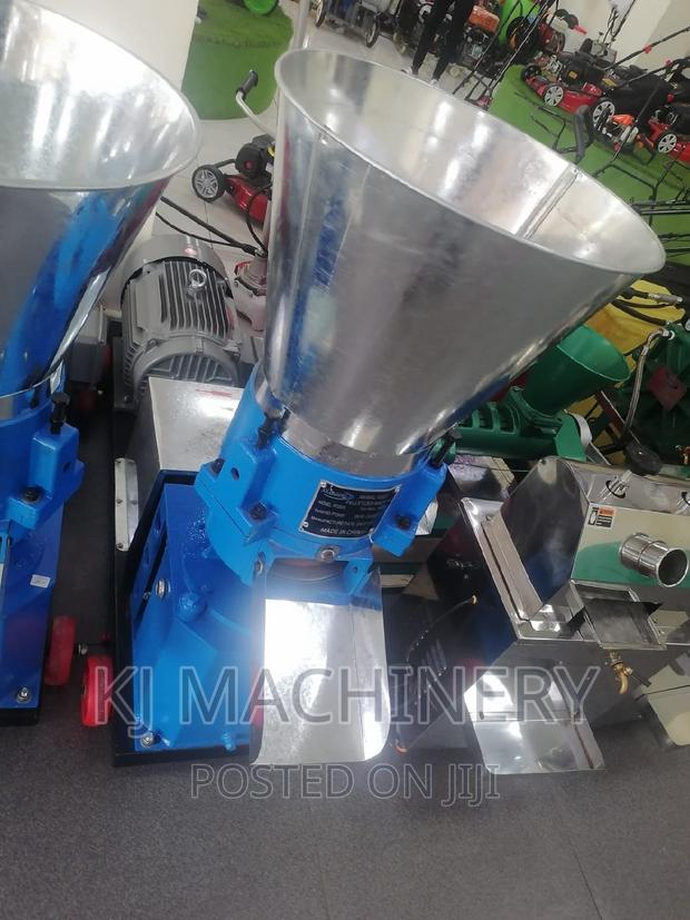 Animal Feed Pelletizer -200kgs Production Rate - thumbnail 2