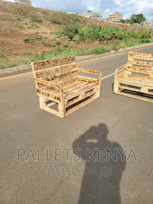 7 Seater Pallet Sofa. (#WT010,)