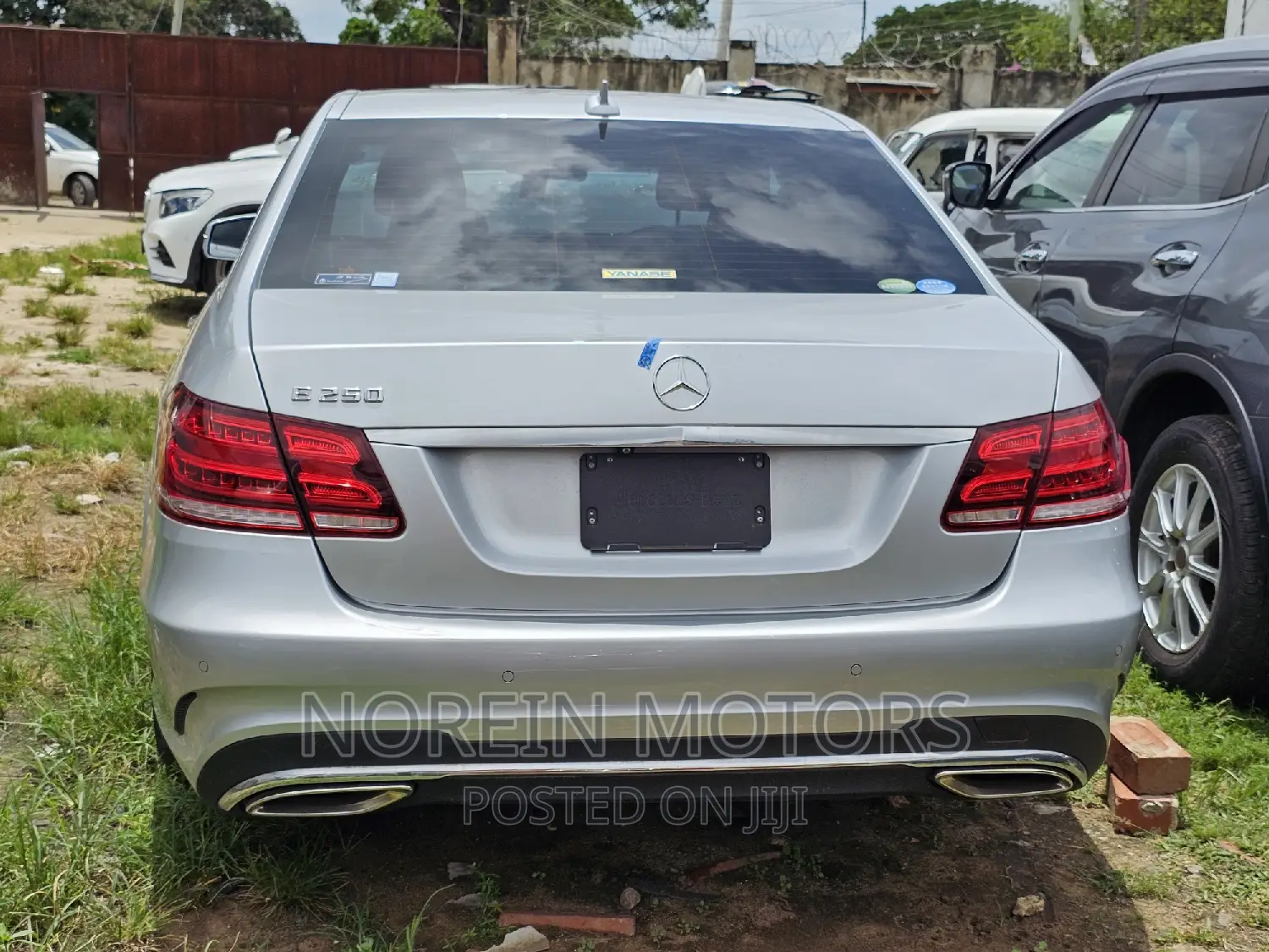 Mercedes-Benz E250 2016 Silver