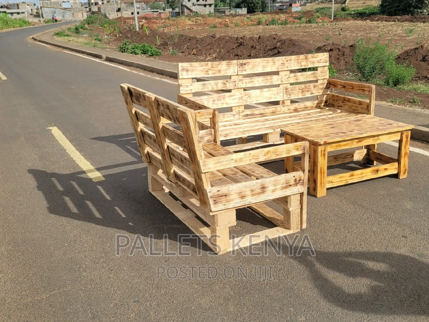 7 Seater Pallet Sofa Together With a Coffee Table. (#030)