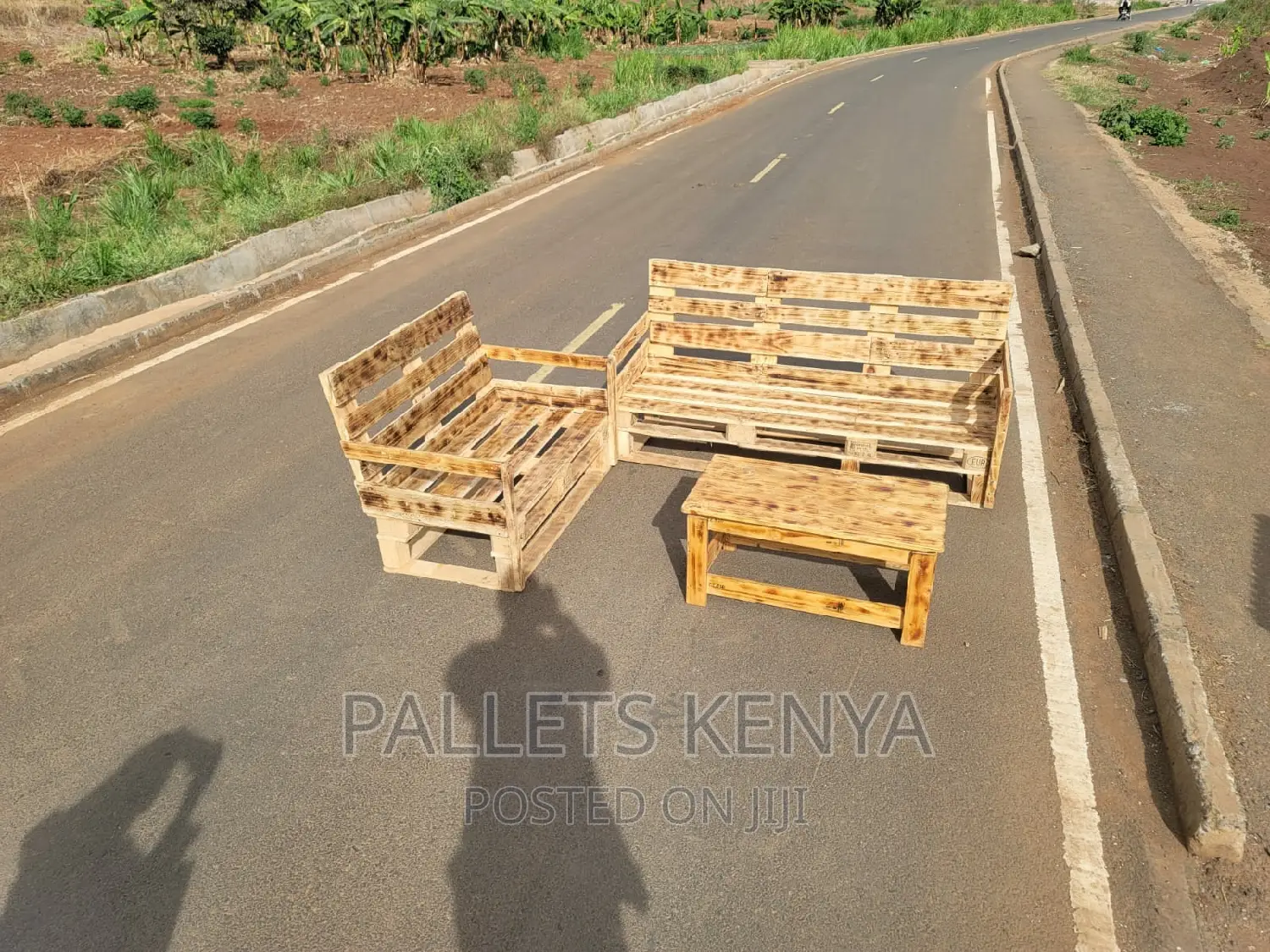Seater Pallet Sofa Together With Coffee Table.(#DX02)