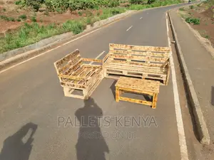 Seater Pallet Sofa Together With Coffee Table.(#DX02)