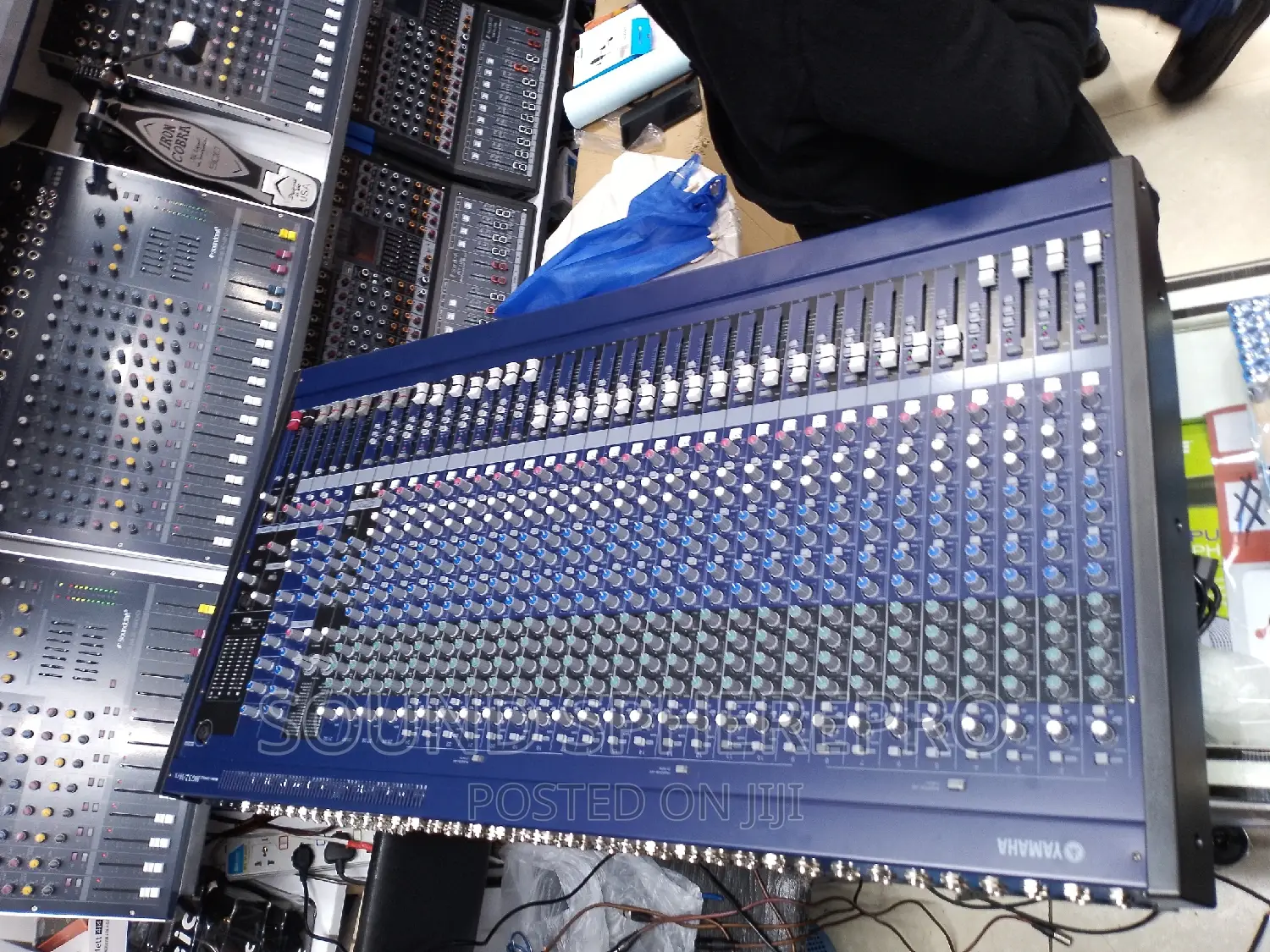 Yamaha Mg32 Plain Mixer
