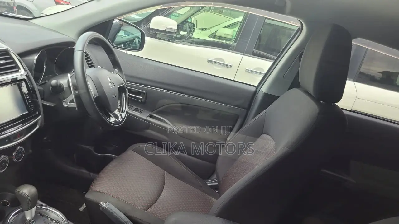 Mitsubishi RVR 2017 Silver