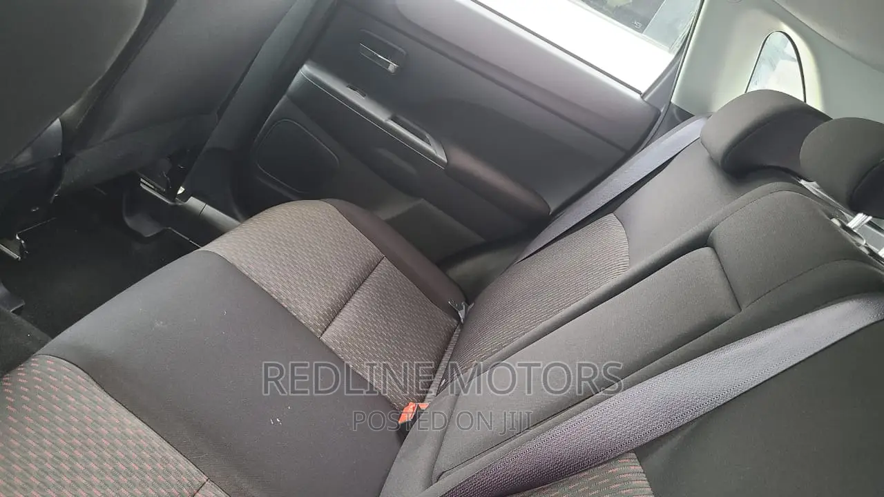 Mitsubishi RVR 2017 Silver