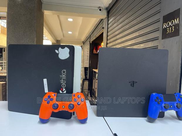 Ps4 Slim Console Chipped With 8 Games - main view