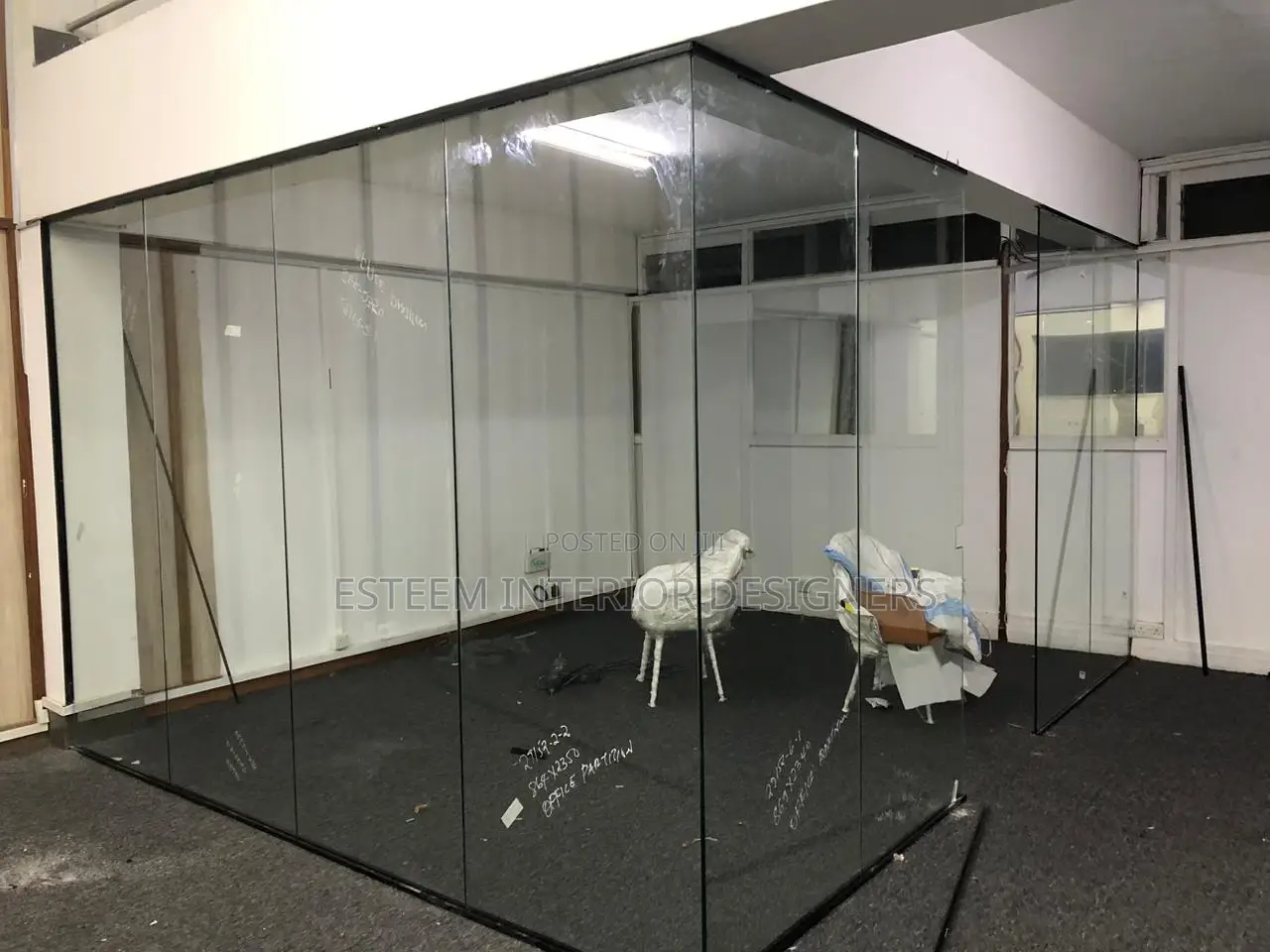 Get 20% Discount on Tampered Glass Partitions