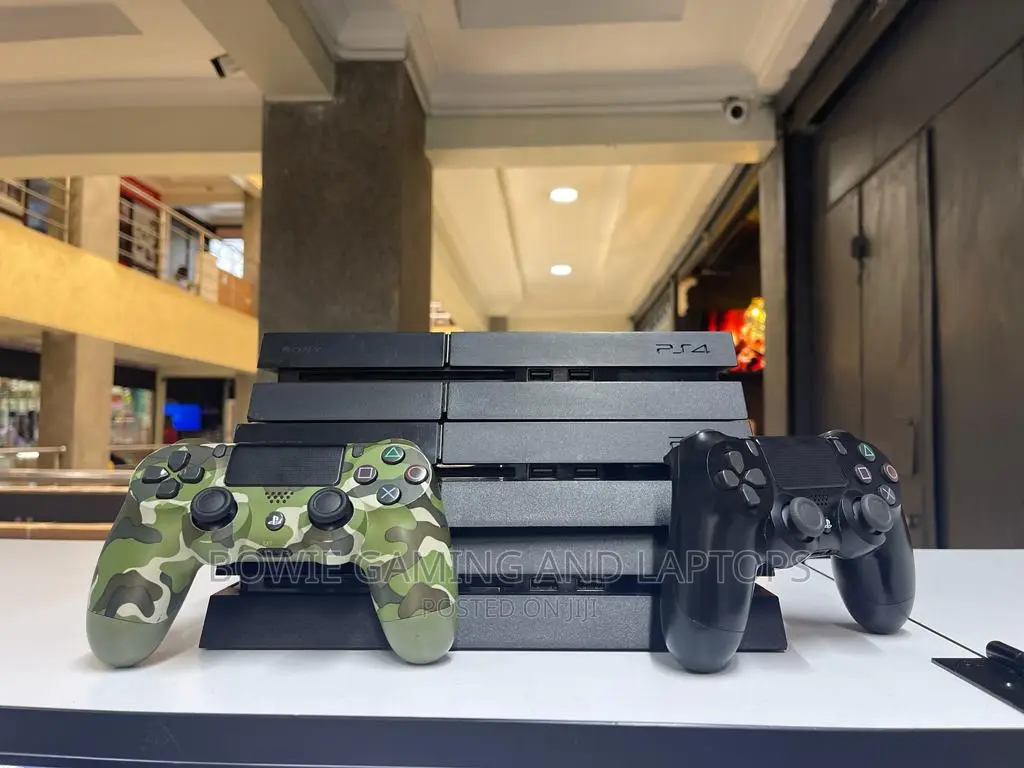 Standard Ps4 Console