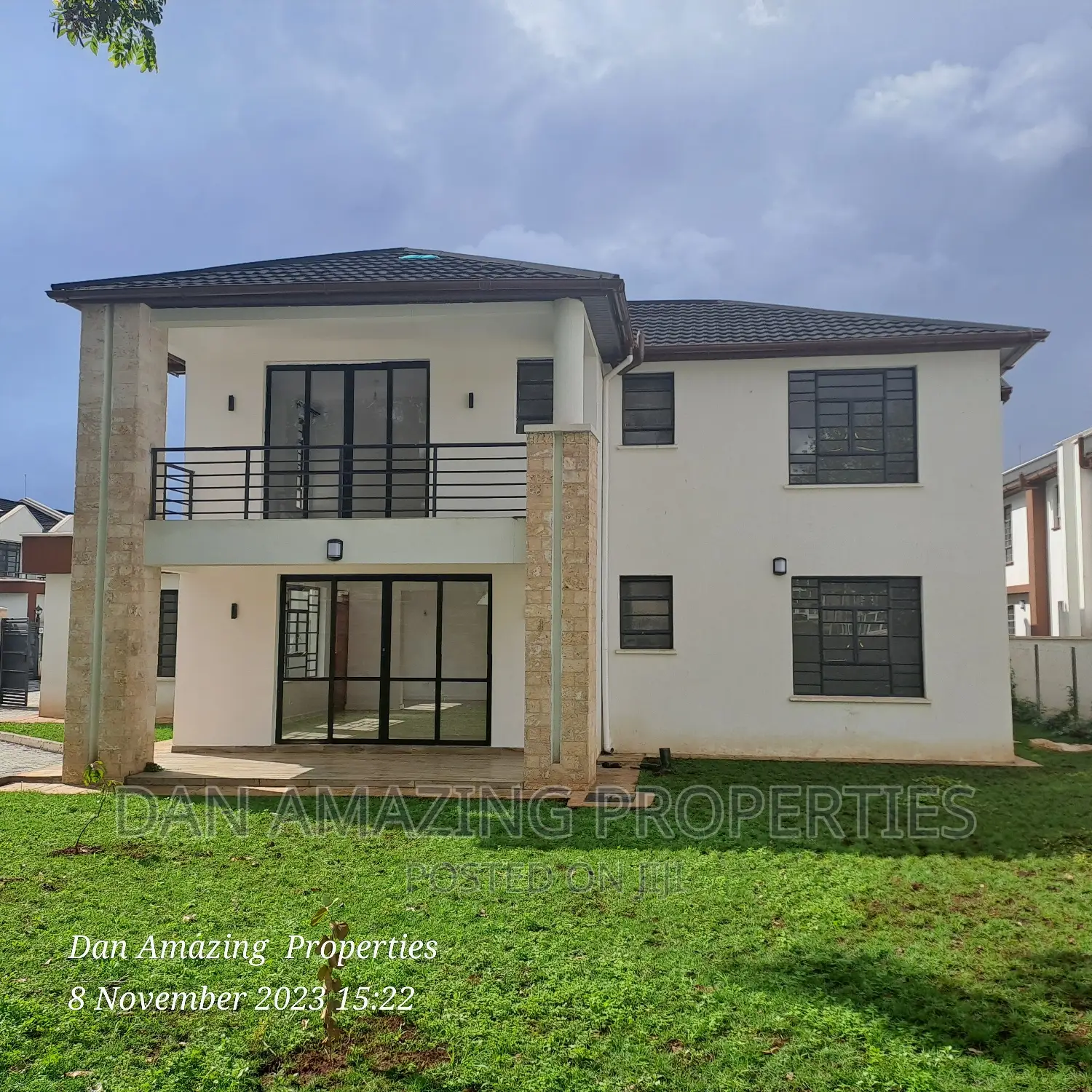 5bdrm Townhouse/Terrace in South C for sale