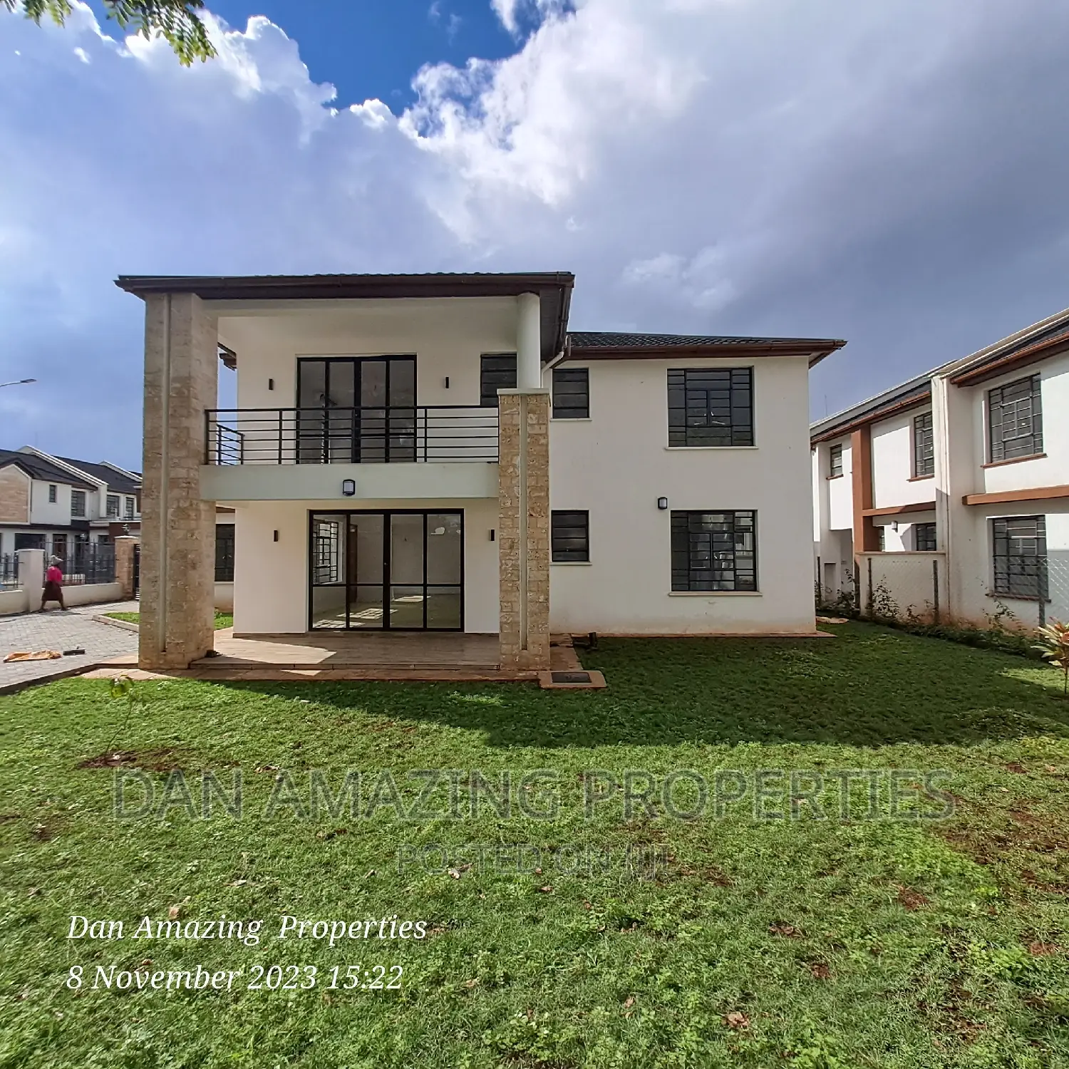 5bdrm Townhouse/Terrace in South C for sale