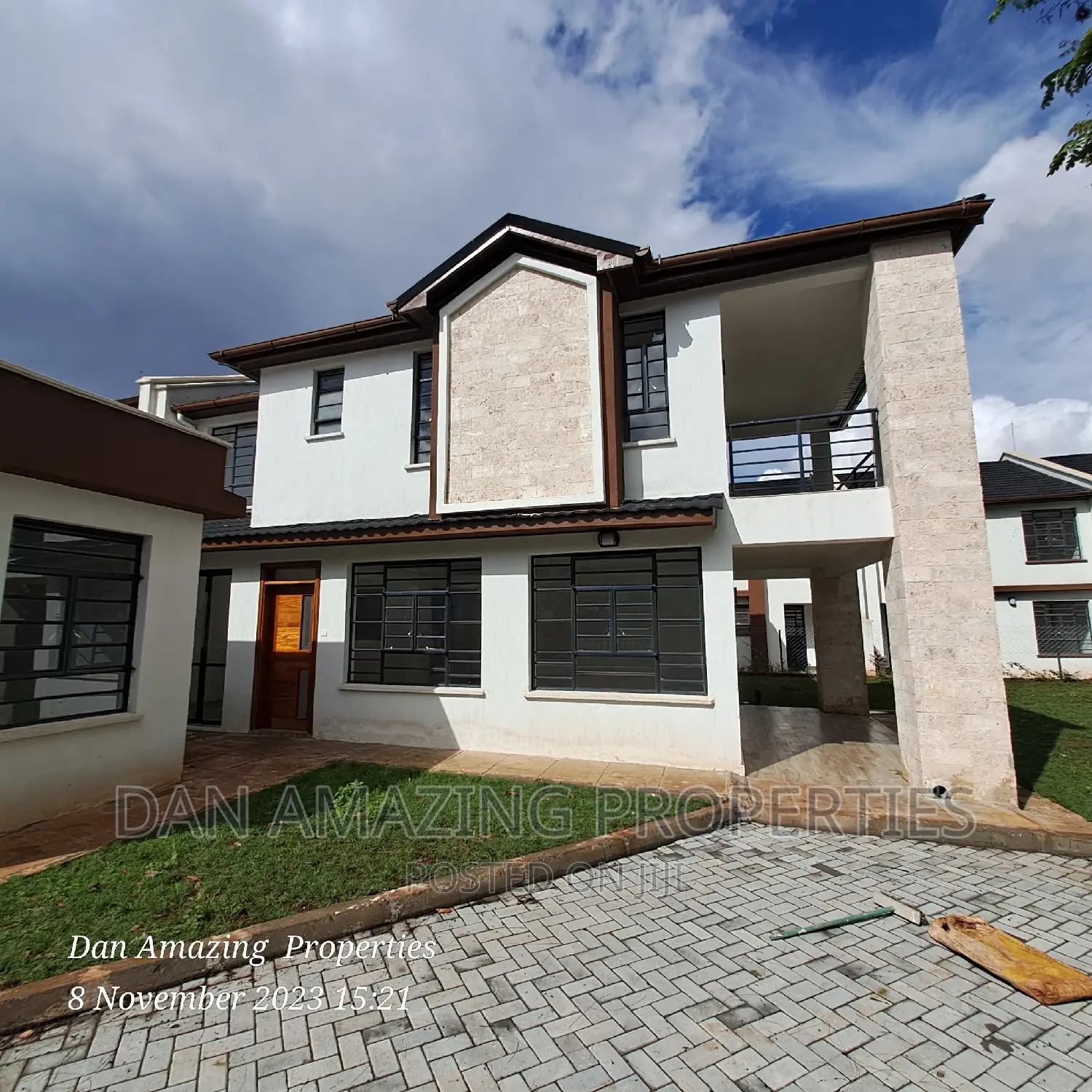 5bdrm Townhouse/Terrace in South C for sale
