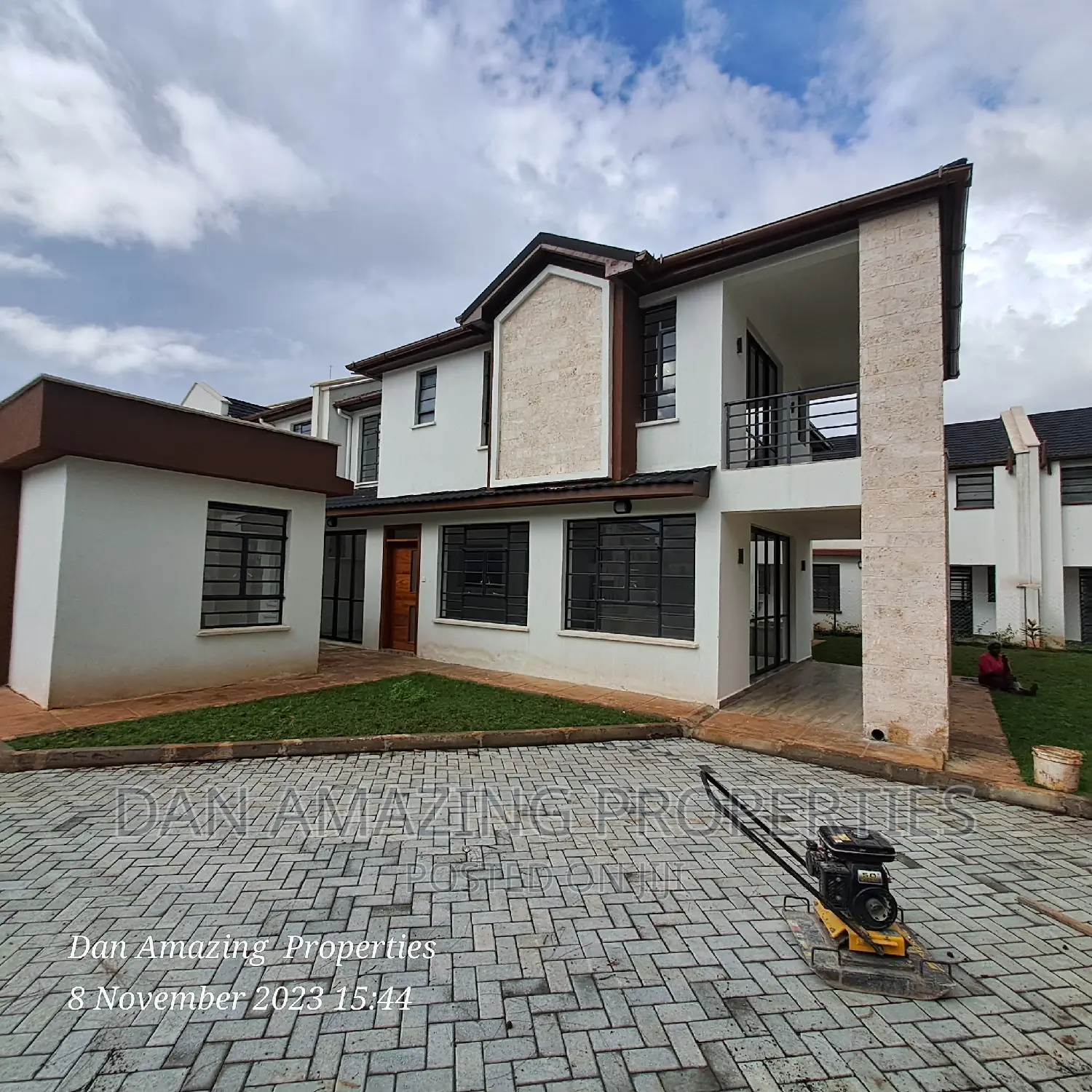 5bdrm Townhouse/Terrace in South C for sale