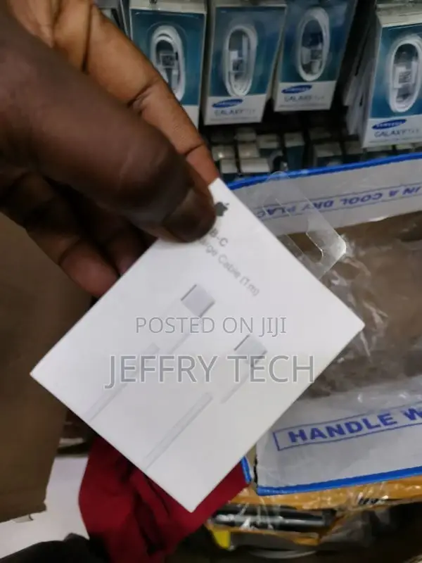 Apple USB-C to C iPad/Macbook Fast Data Transfer and Charge