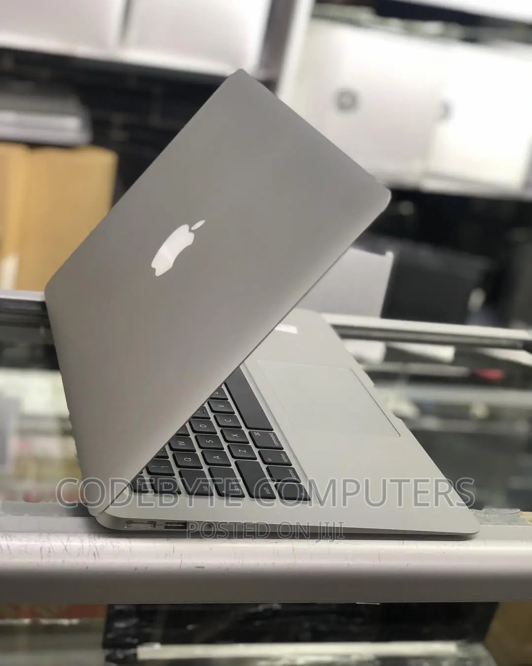 Laptop Apple MacBook Pro 2019 16GB Intel Core I9 SSD 1T