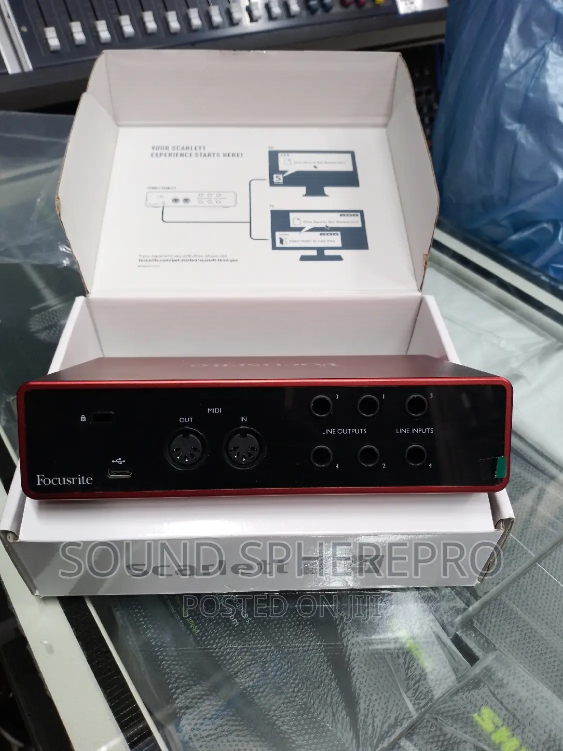 Focusrite Scarlett 4i4 Audio Interface