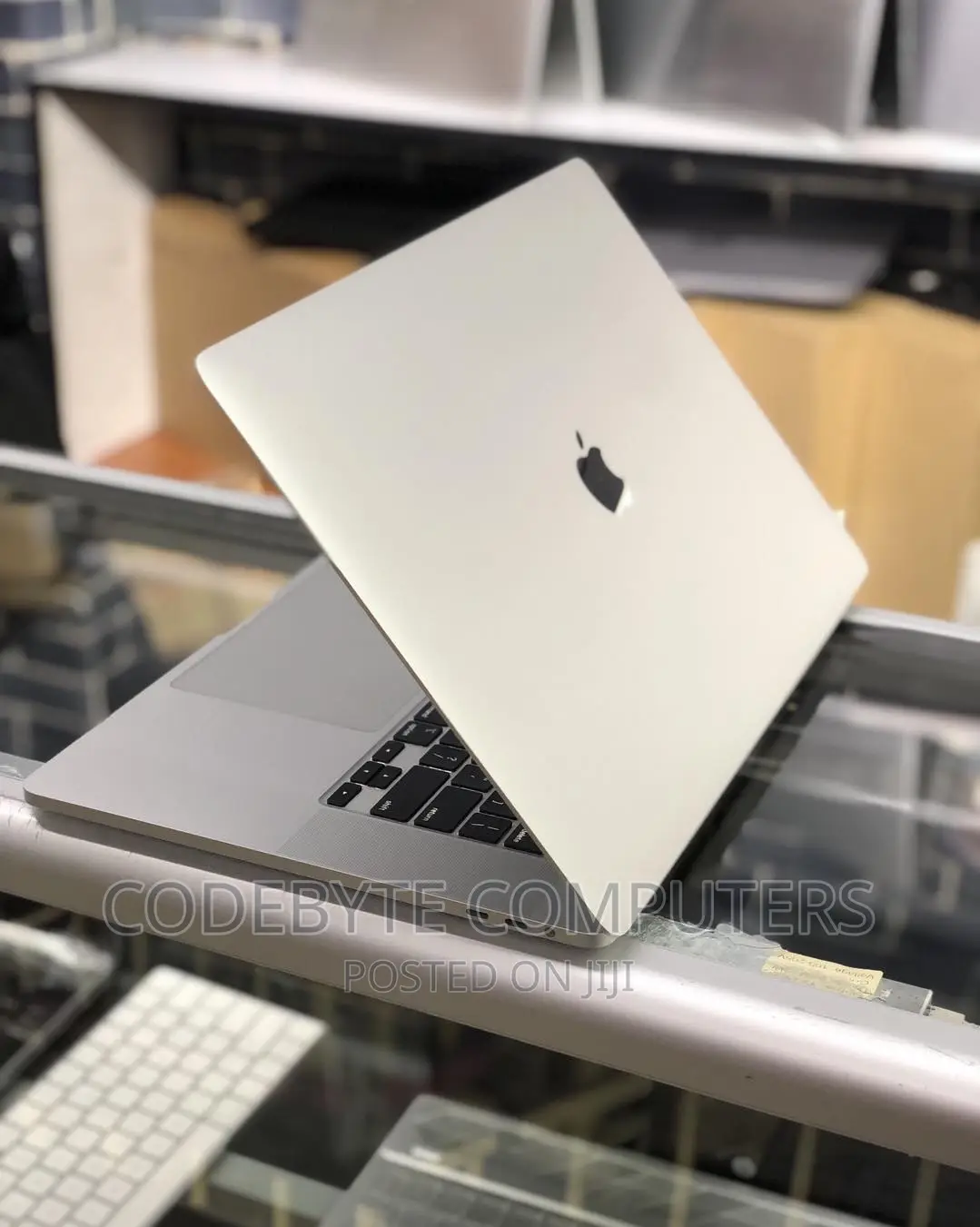 Laptop Apple MacBook Pro 2017 16GB Intel Core I7 SSD 500GB