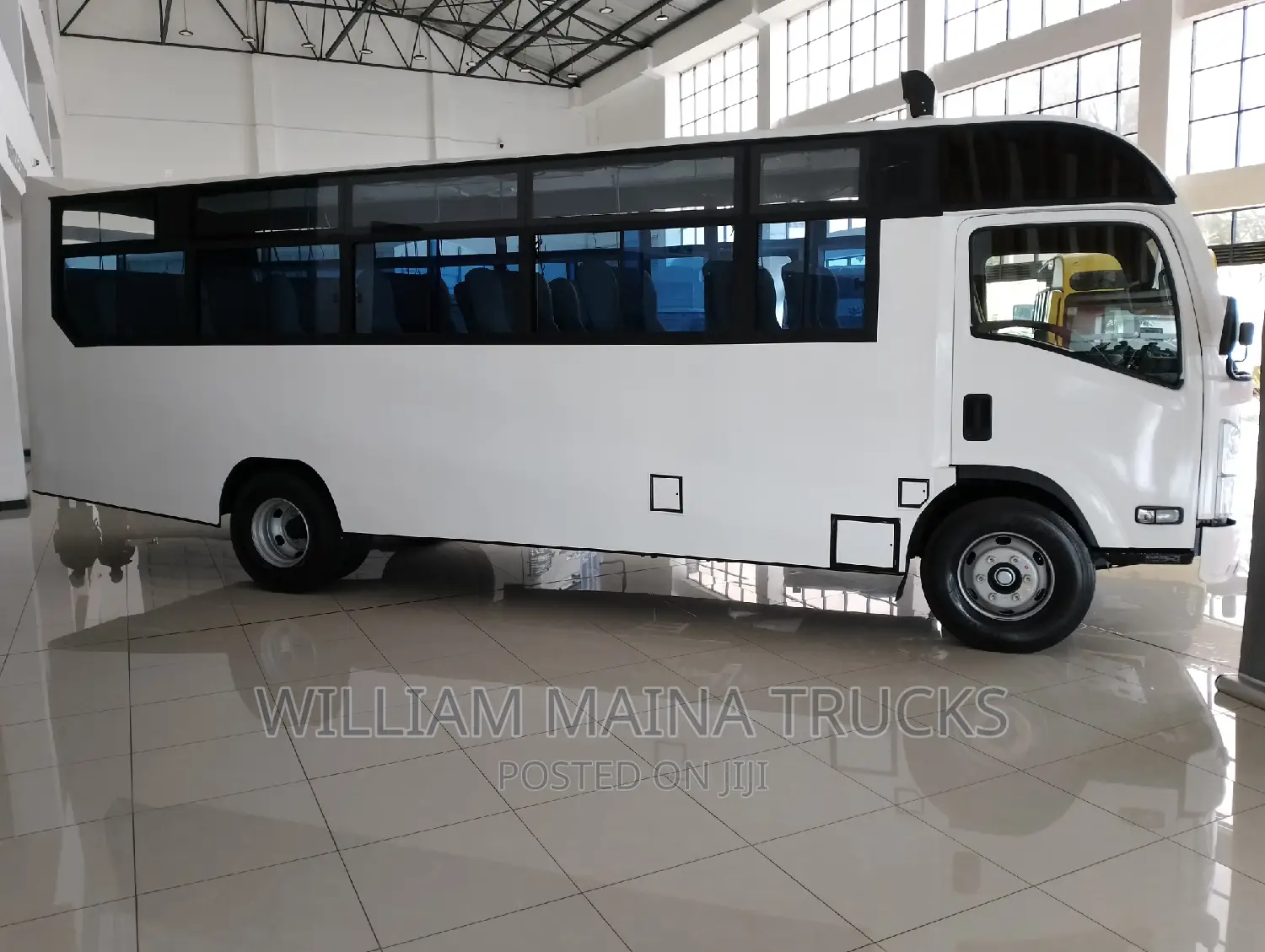 New Isuzu Std 4240 2023 White