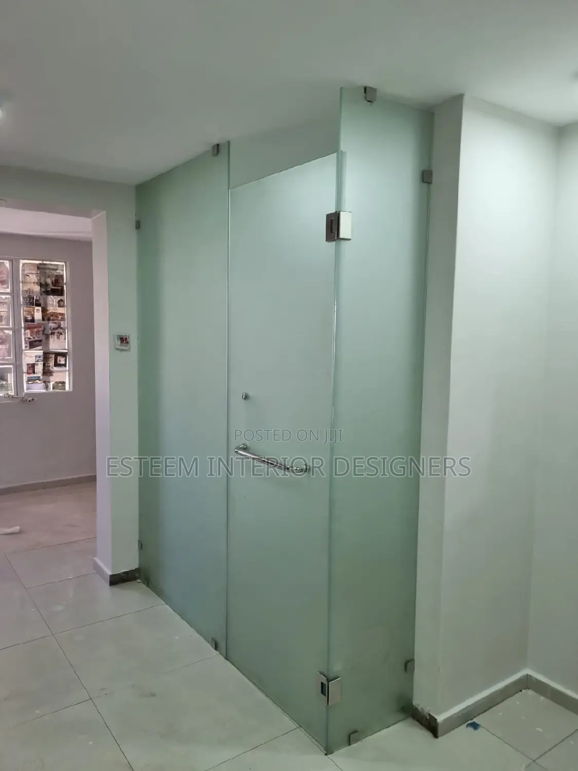 Shower Partition With 10mm Tampered Glass