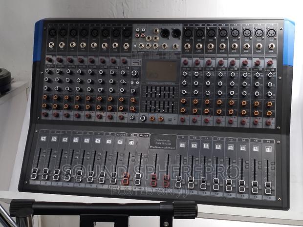 Mackie PMY-16 USB Mixer - main view