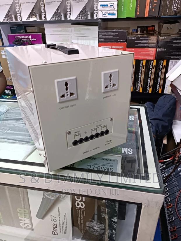 3.0 KVA AC Automatic Voltage Regulator - thumbnail 2
