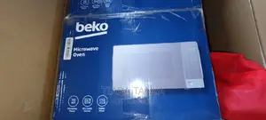 BMO383 UK: Freestanding Microwave (750 W, 20 L)