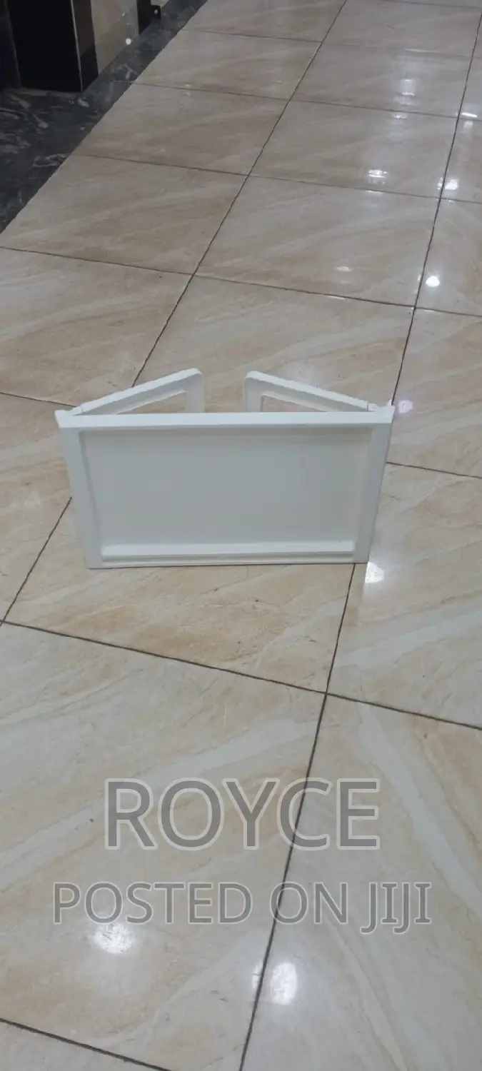 Foldable Plastic Laptop / Breakfast Desk