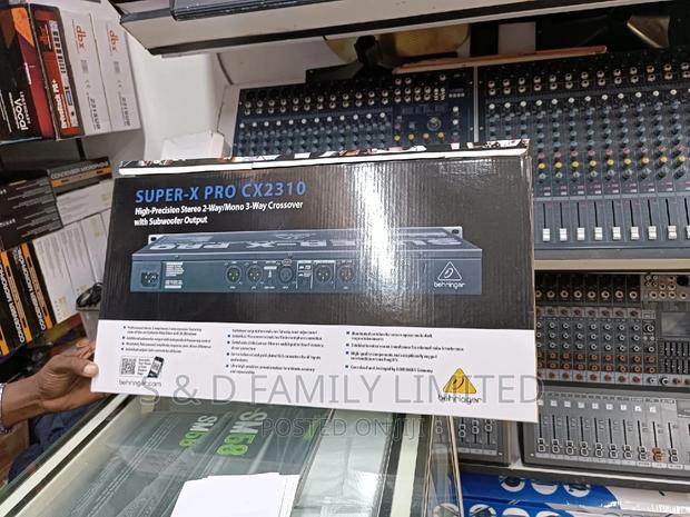 Super-X Pro CX2310 Crossover Behringer