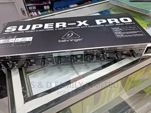 Super-X Pro CX2310 Crossover Behringer