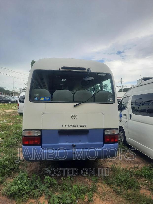 Toyota Coaster 2016 White - thumbnail 7