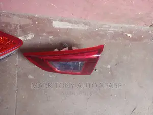 Mazda Axela Bootlight