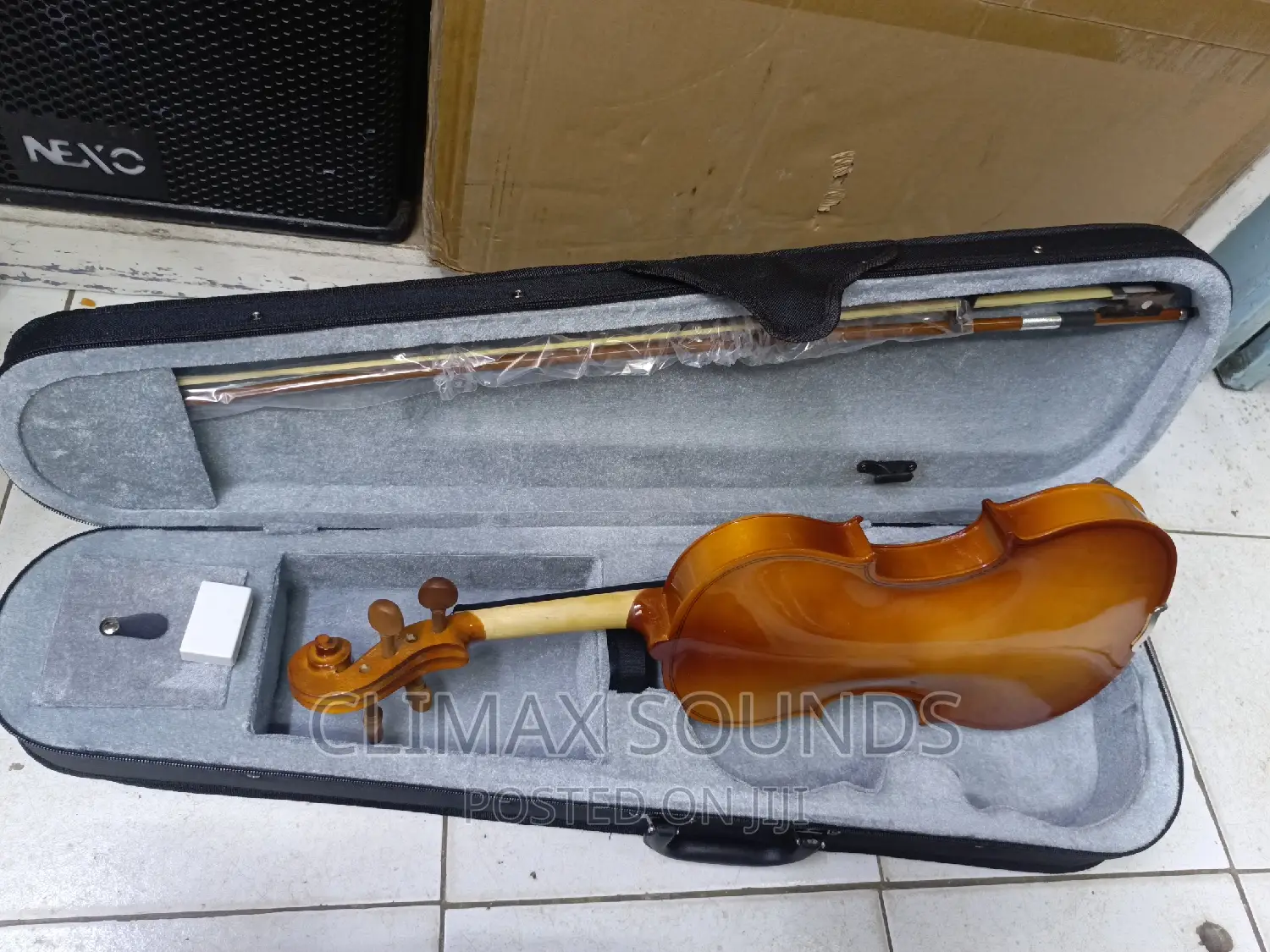 Maple Leaf  Violin 4/4 Solid Wood