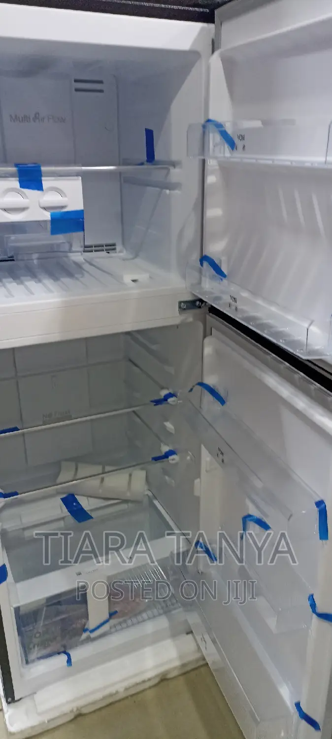 Von VART-26NMS Double Door Fridge, 202L - Silver
