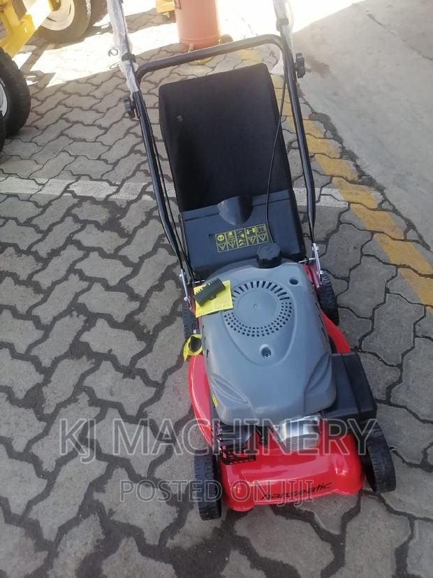 Hanseatic Gasoline Powered Lawn Mower - thumbnail 3