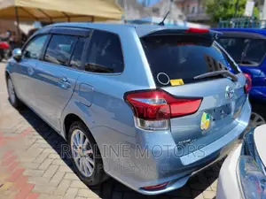 Toyota Corolla Fielder 2016 Blue