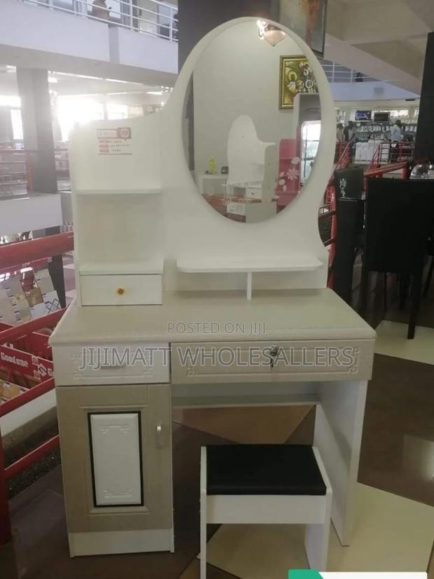 Dressing Table Quality With Fixed Mirror Available