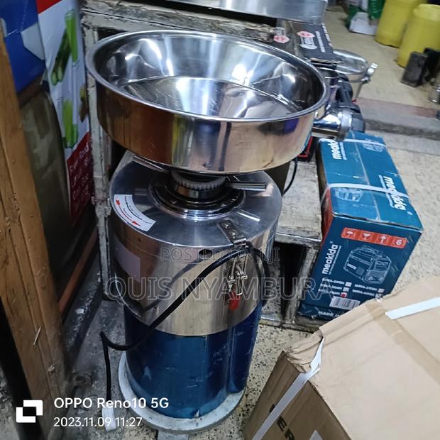 Commercial Peanut Butter Machine . - thumbnail 3