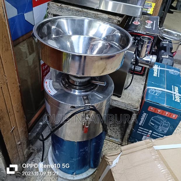 Commercial Peanut Butter Maker - main view