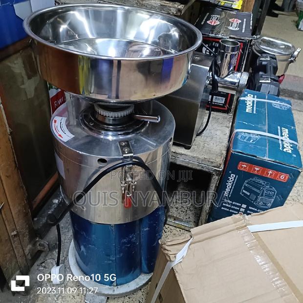 Commercial Peanut Butter Maker - thumbnail 2