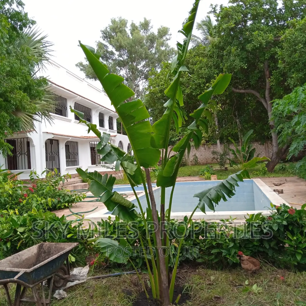 5bdrm Maisonette in Galu, Kinondo for sale