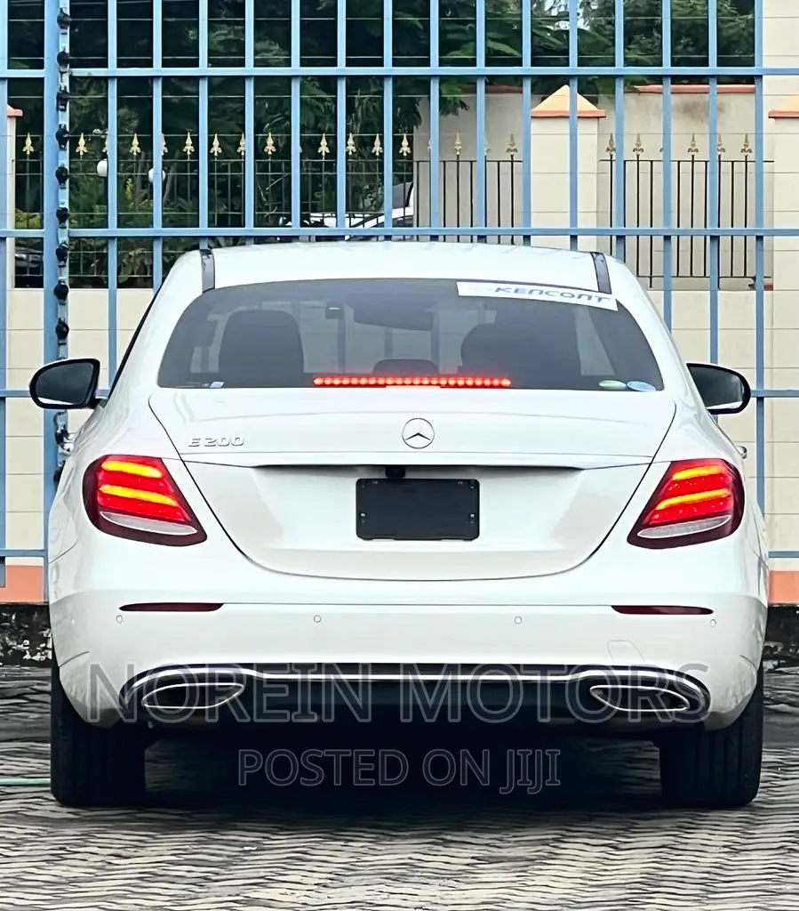 Mercedes-Benz E200 2017 White
