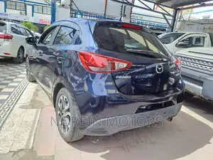 Mazda Demio 2016 Blue