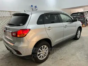 Mitsubishi RVR 2017 Silver