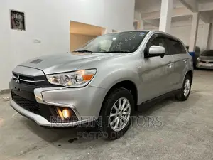 Mitsubishi RVR 2017 Silver