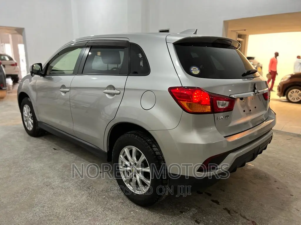 Mitsubishi RVR 2017 Silver