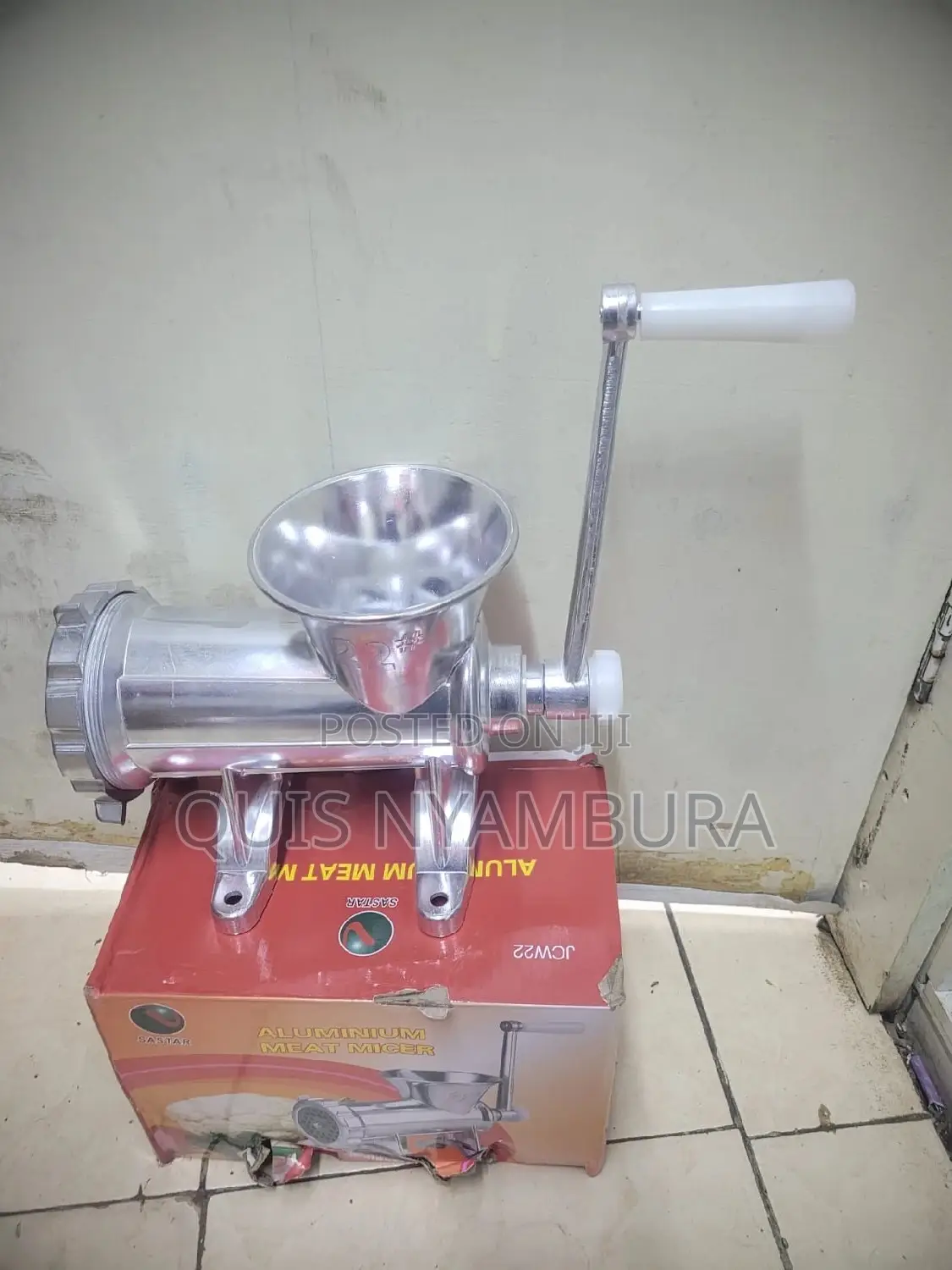 Manual Meat Mincer/ Grinder.