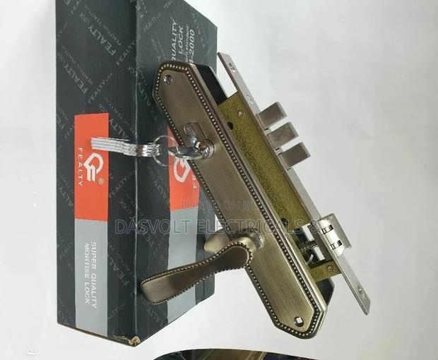 Heavy Gauge Door Locks - main view