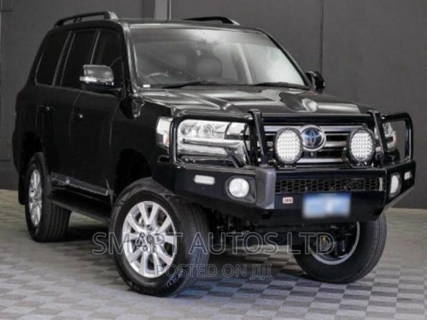 Toyota Land Cruiser 2016 Black