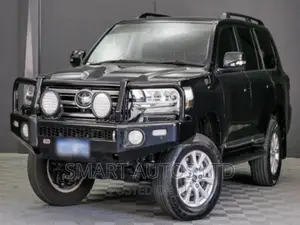 Toyota Land Cruiser 2016 Black